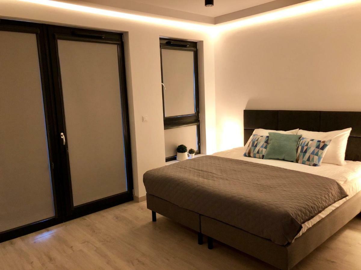 Living Point Residence Варшава Экстерьер фото