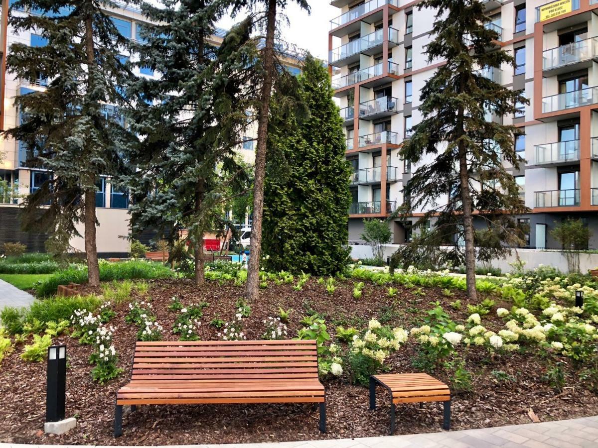 Living Point Residence Варшава Экстерьер фото